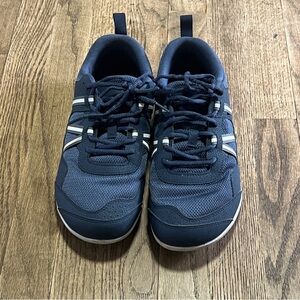 Xero Prio Men’s Navy Athletic Shoes size 9